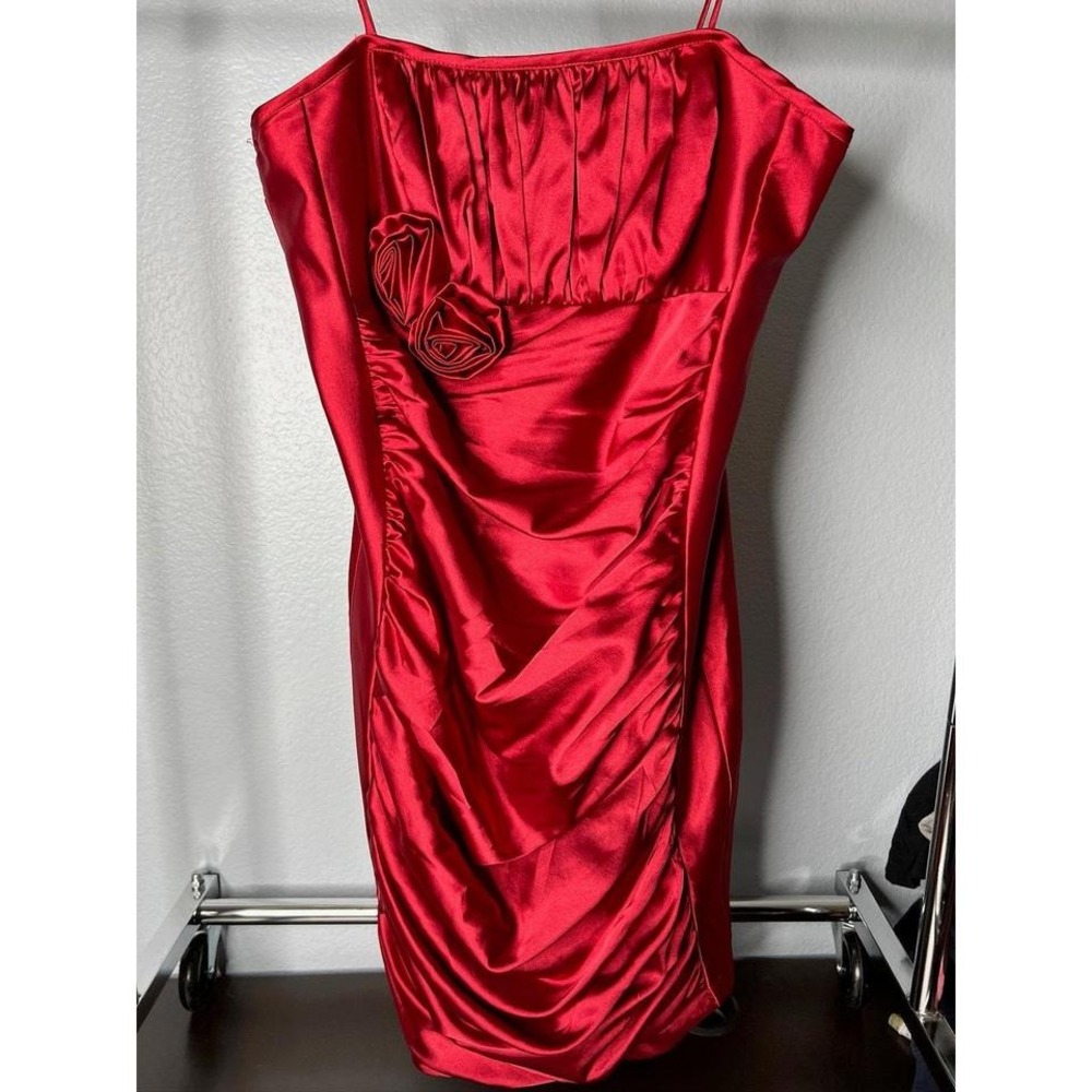 Stunning Red Mini Dress Form Fitting brand Let's Size‎ Small